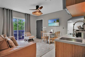 Pristine East Little Havana Suites - One Free Parking